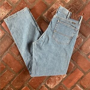 NWT Wrangler Relaxed Fit Light Blue Jeans
